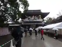 寒川神社の山門・神門