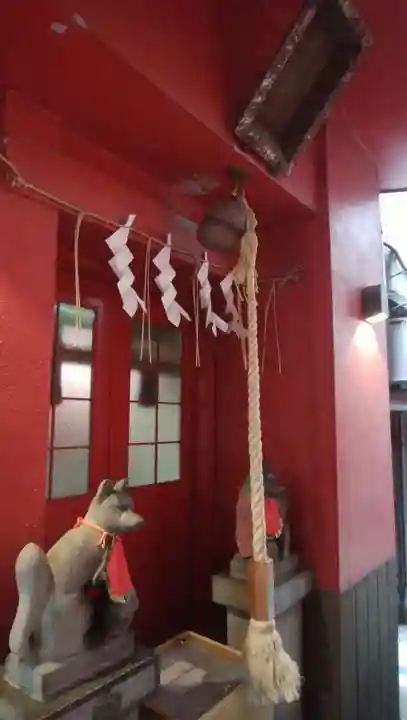 豊岩稲荷神社の本殿・本堂