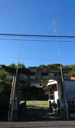 郡浦神社の鳥居