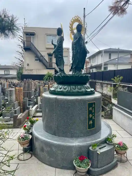大龍寺の{uncategorized: "未分類", other: "その他", undefined: "問題あり", building: "その他建物", grave: "お墓", sacred_gate: "鳥居", guardian: "狛犬", statue: "像", buddha: "仏像", history: "歴史", nature: "自然", garden: "庭園", animal: "動物", pagoda: "塔", temizu: "手水舎", mountain_gate: "山門・神門", sanctuary: "本殿・本堂", subordinate: "末社・摂社", art: "芸術", scenery: "景色", jizo: "地蔵", ema: "絵馬", goshuin: "御朱印", omikuji: "おみくじ", items: "授与品その他", amulet: "お守り", goshuincho: "御朱印帳", eats: "食事", festival: "お祭り", votive_dance: "神楽", shichigosan: "七五三参", wedding: "結婚式", experience: "体験その他", initially: "初詣", around: "周辺", anti_infection: "感染症対策"}