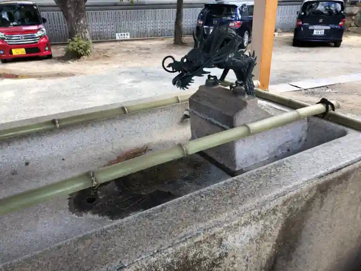 本住吉神社の手水舎