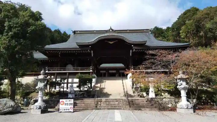 近江神宮の本殿・本堂