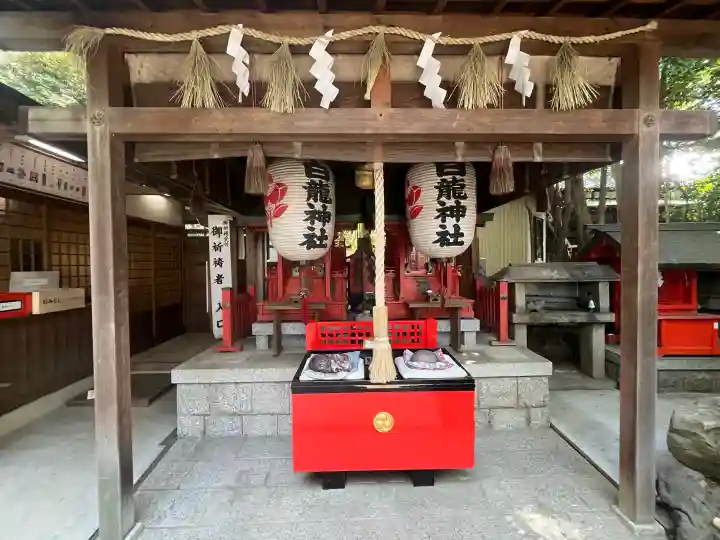 御器所八幡宮の{uncategorized: "未分類", other: "その他", undefined: "問題あり", building: "その他建物", grave: "お墓", sacred_gate: "鳥居", guardian: "狛犬", statue: "像", buddha: "仏像", history: "歴史", nature: "自然", garden: "庭園", animal: "動物", pagoda: "塔", temizu: "手水舎", mountain_gate: "山門・神門", sanctuary: "本殿・本堂", subordinate: "末社・摂社", art: "芸術", scenery: "景色", jizo: "地蔵", ema: "絵馬", goshuin: "御朱印", omikuji: "おみくじ", items: "授与品その他", amulet: "お守り", goshuincho: "御朱印帳", eats: "食事", festival: "お祭り", votive_dance: "神楽", shichigosan: "七五三参", wedding: "結婚式", experience: "体験その他", initially: "初詣", around: "周辺", anti_infection: "感染症対策"}