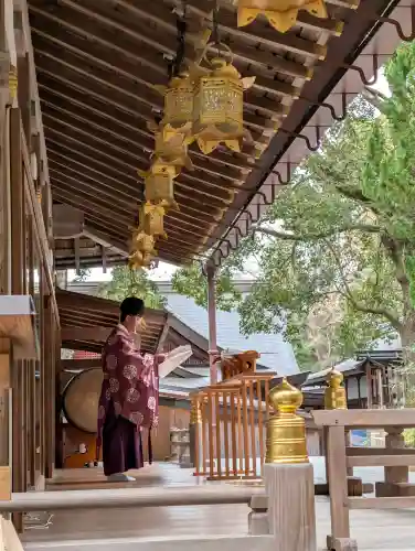 枚岡神社の{uncategorized: "未分類", other: "その他", undefined: "問題あり", building: "その他建物", grave: "お墓", sacred_gate: "鳥居", guardian: "狛犬", statue: "像", buddha: "仏像", history: "歴史", nature: "自然", garden: "庭園", animal: "動物", pagoda: "塔", temizu: "手水舎", mountain_gate: "山門・神門", sanctuary: "本殿・本堂", subordinate: "末社・摂社", art: "芸術", scenery: "景色", jizo: "地蔵", ema: "絵馬", goshuin: "御朱印", omikuji: "おみくじ", items: "授与品その他", amulet: "お守り", goshuincho: "御朱印帳", eats: "食事", festival: "お祭り", votive_dance: "神楽", shichigosan: "七五三参", wedding: "結婚式", experience: "体験その他", initially: "初詣", around: "周辺", anti_infection: "感染症対策"}
