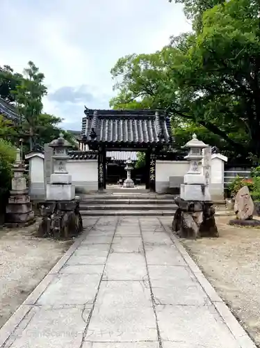 大聖勝軍寺の山門・神門