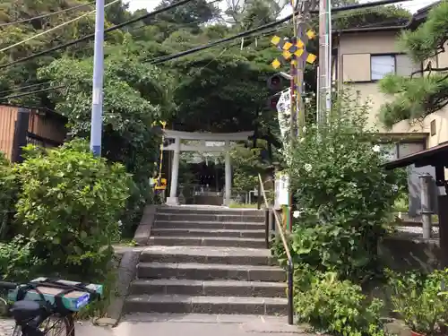 御霊神社の鳥居