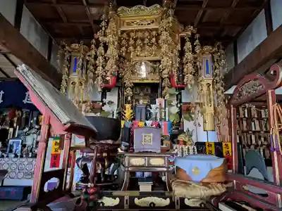 秋月寺の本殿・本堂