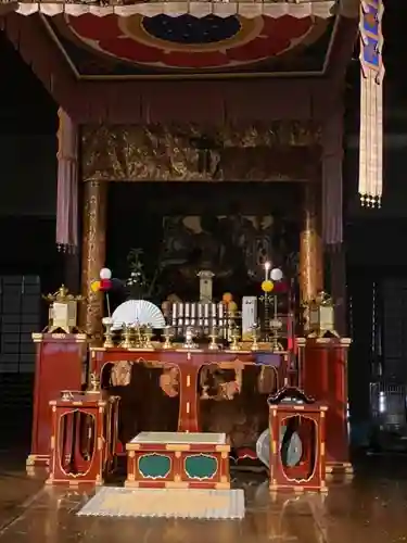 金山寺の本殿・本堂