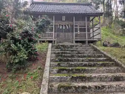 春日神社の{uncategorized: "未分類", other: "その他", undefined: "問題あり", building: "その他建物", grave: "お墓", sacred_gate: "鳥居", guardian: "狛犬", statue: "像", buddha: "仏像", history: "歴史", nature: "自然", garden: "庭園", animal: "動物", pagoda: "塔", temizu: "手水舎", mountain_gate: "山門・神門", sanctuary: "本殿・本堂", subordinate: "末社・摂社", art: "芸術", scenery: "景色", jizo: "地蔵", ema: "絵馬", goshuin: "御朱印", omikuji: "おみくじ", items: "授与品その他", amulet: "お守り", goshuincho: "御朱印帳", eats: "食事", festival: "お祭り", votive_dance: "神楽", shichigosan: "七五三参", wedding: "結婚式", experience: "体験その他", initially: "初詣", around: "周辺", anti_infection: "感染症対策"}