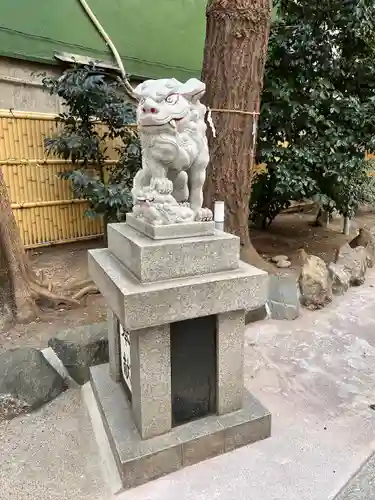 銀杏岡八幡神社の狛犬