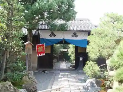 壬生寺の山門・神門