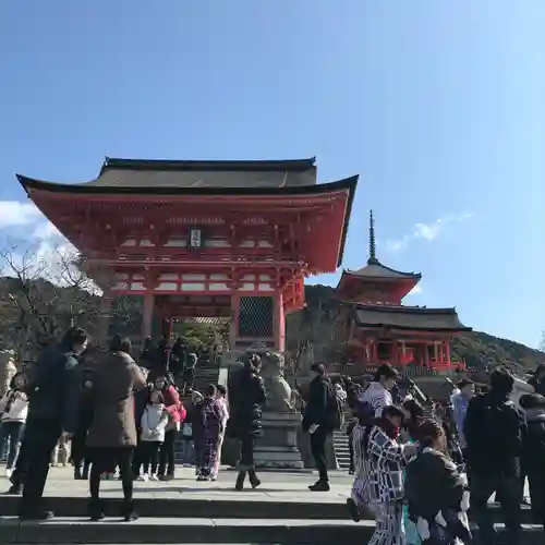 清水寺の山門・神門