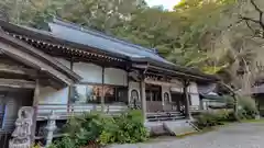 釋尊寺の本殿