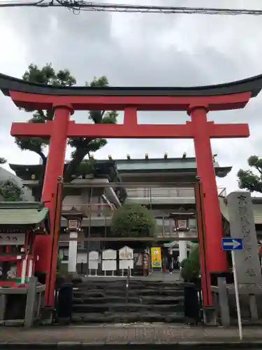 京濱伏見稲荷神社の鳥居