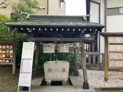 当代島稲荷神社の{uncategorized: "未分類", other: "その他", undefined: "問題あり", building: "その他建物", grave: "お墓", sacred_gate: "鳥居", guardian: "狛犬", statue: "像", buddha: "仏像", history: "歴史", nature: "自然", garden: "庭園", animal: "動物", pagoda: "塔", temizu: "手水舎", mountain_gate: "山門・神門", sanctuary: "本殿・本堂", subordinate: "末社・摂社", art: "芸術", scenery: "景色", jizo: "地蔵", ema: "絵馬", goshuin: "御朱印", omikuji: "おみくじ", items: "授与品その他", amulet: "お守り", goshuincho: "御朱印帳", eats: "食事", festival: "お祭り", votive_dance: "神楽", shichigosan: "七五三参", wedding: "結婚式", experience: "体験その他", initially: "初詣", around: "周辺", anti_infection: "感染症対策"}