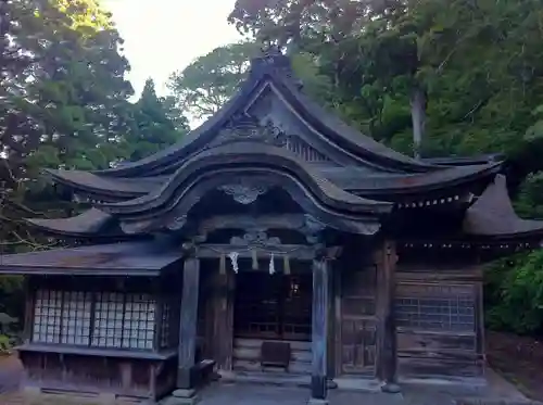 大神山神社奥宮の本殿