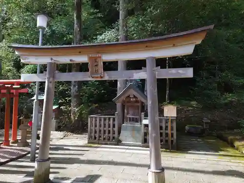 熊野大社の末社・摂社