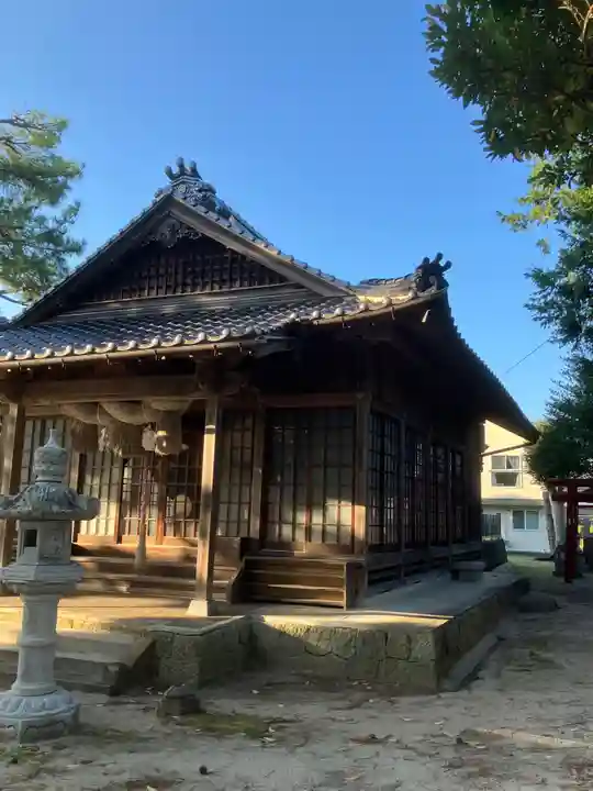八野神社の本殿・本堂