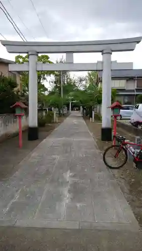 半田稲荷神社の鳥居