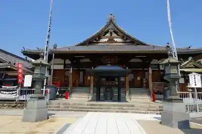 秋葉山圓通寺の本殿・本堂