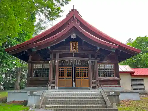 深川神社の本殿