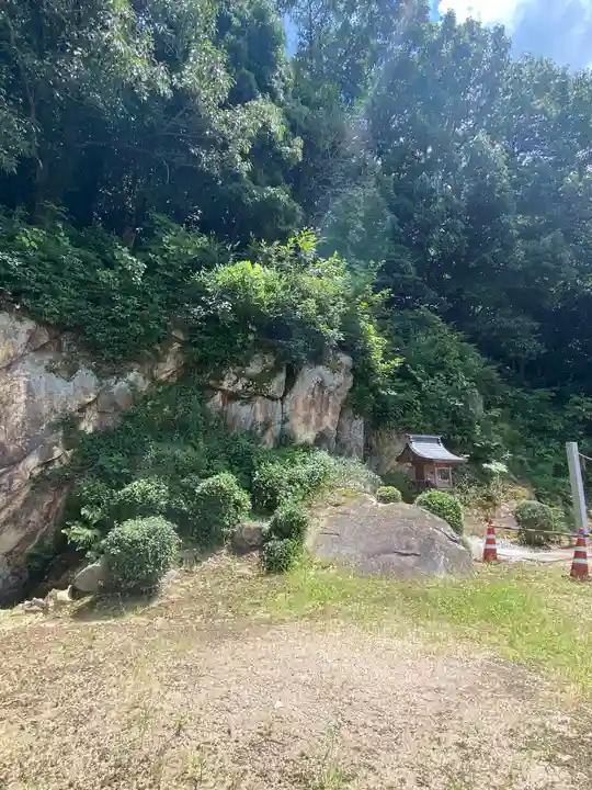 恩徳寺古立石不動明王(岡山県)