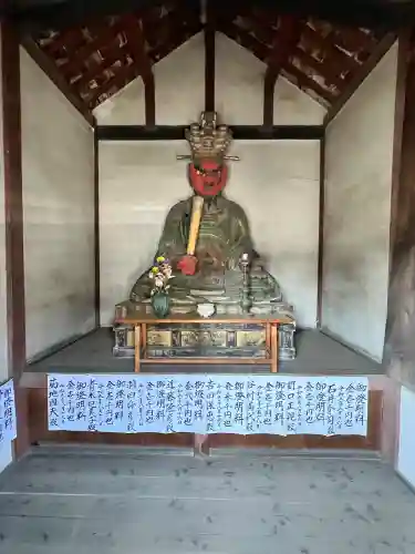 千蔵院（蓮華寺）の{uncategorized: "未分類", other: "その他", undefined: "問題あり", building: "その他建物", grave: "お墓", sacred_gate: "鳥居", guardian: "狛犬", statue: "像", buddha: "仏像", history: "歴史", nature: "自然", garden: "庭園", animal: "動物", pagoda: "塔", temizu: "手水舎", mountain_gate: "山門・神門", sanctuary: "本殿・本堂", subordinate: "末社・摂社", art: "芸術", scenery: "景色", jizo: "地蔵", ema: "絵馬", goshuin: "御朱印", omikuji: "おみくじ", items: "授与品その他", amulet: "お守り", goshuincho: "御朱印帳", eats: "食事", festival: "お祭り", votive_dance: "神楽", shichigosan: "七五三参", wedding: "結婚式", experience: "体験その他", initially: "初詣", around: "周辺", anti_infection: "感染症対策"}