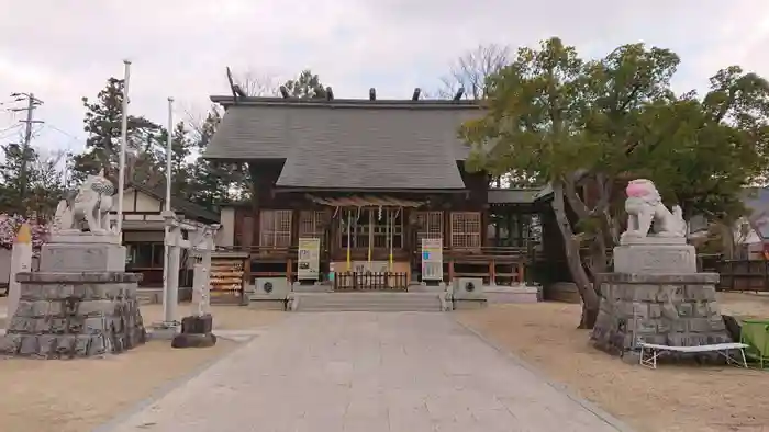 西根神社の本殿