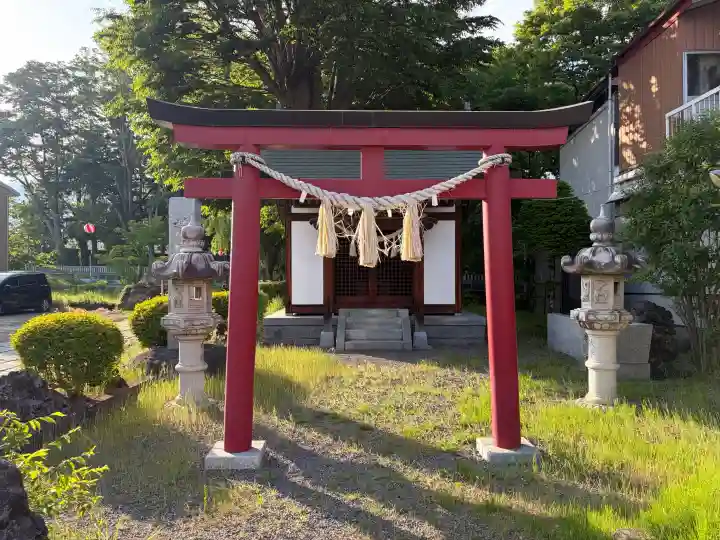小室浅間神社の{uncategorized: "未分類", other: "その他", undefined: "問題あり", building: "その他建物", grave: "お墓", sacred_gate: "鳥居", guardian: "狛犬", statue: "像", buddha: "仏像", history: "歴史", nature: "自然", garden: "庭園", animal: "動物", pagoda: "塔", temizu: "手水舎", mountain_gate: "山門・神門", sanctuary: "本殿・本堂", subordinate: "末社・摂社", art: "芸術", scenery: "景色", jizo: "地蔵", ema: "絵馬", goshuin: "御朱印", omikuji: "おみくじ", items: "授与品その他", amulet: "お守り", goshuincho: "御朱印帳", eats: "食事", festival: "お祭り", votive_dance: "神楽", shichigosan: "七五三参", wedding: "結婚式", experience: "体験その他", initially: "初詣", around: "周辺", anti_infection: "感染症対策"}