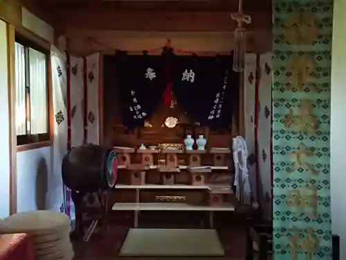 粟嶋大明神の本殿・本堂