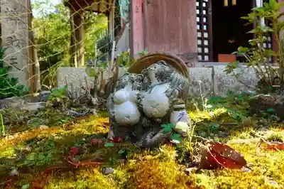 毘沙門堂門跡の狛犬