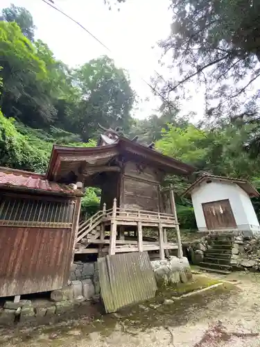 御鋒神社の本殿