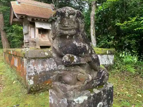 天御中主神社の狛犬