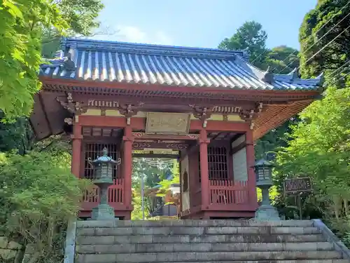 光明寺の山門・神門