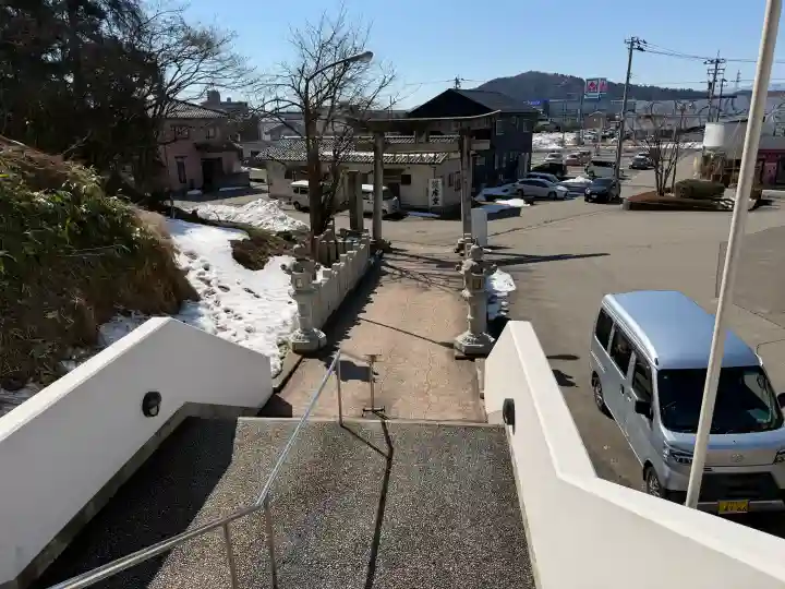出雲大社福井分院の{uncategorized: "未分類", other: "その他", undefined: "問題あり", building: "その他建物", grave: "お墓", sacred_gate: "鳥居", guardian: "狛犬", statue: "像", buddha: "仏像", history: "歴史", nature: "自然", garden: "庭園", animal: "動物", pagoda: "塔", temizu: "手水舎", mountain_gate: "山門・神門", sanctuary: "本殿・本堂", subordinate: "末社・摂社", art: "芸術", scenery: "景色", jizo: "地蔵", ema: "絵馬", goshuin: "御朱印", omikuji: "おみくじ", items: "授与品その他", amulet: "お守り", goshuincho: "御朱印帳", eats: "食事", festival: "お祭り", votive_dance: "神楽", shichigosan: "七五三参", wedding: "結婚式", experience: "体験その他", initially: "初詣", around: "周辺", anti_infection: "感染症対策"}