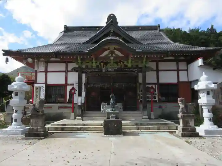 水上寺(成田山水上不動尊) の本殿・本堂
