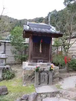 法起院の末社・摂社