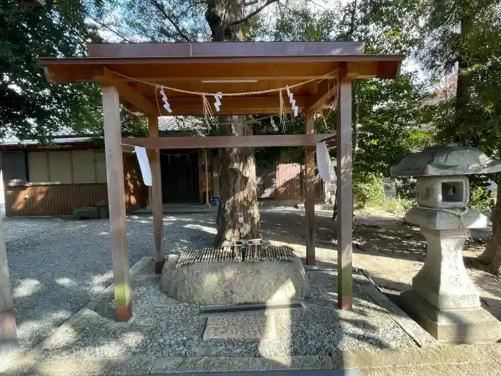 小川神社の{uncategorized: "未分類", other: "その他", undefined: "問題あり", building: "その他建物", grave: "お墓", sacred_gate: "鳥居", guardian: "狛犬", statue: "像", buddha: "仏像", history: "歴史", nature: "自然", garden: "庭園", animal: "動物", pagoda: "塔", temizu: "手水舎", mountain_gate: "山門・神門", sanctuary: "本殿・本堂", subordinate: "末社・摂社", art: "芸術", scenery: "景色", jizo: "地蔵", ema: "絵馬", goshuin: "御朱印", omikuji: "おみくじ", items: "授与品その他", amulet: "お守り", goshuincho: "御朱印帳", eats: "食事", festival: "お祭り", votive_dance: "神楽", shichigosan: "七五三参", wedding: "結婚式", experience: "体験その他", initially: "初詣", around: "周辺", anti_infection: "感染症対策"}