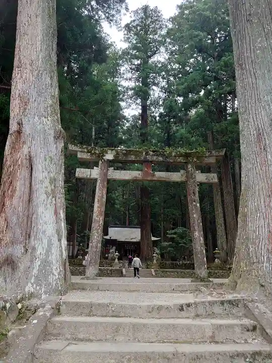 室生龍穴神社(奈良県)