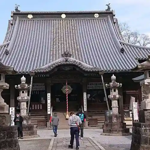 鑁阿寺の本殿・本堂