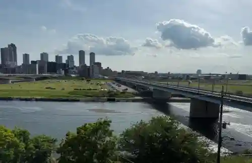 多摩川浅間神社の{uncategorized: "未分類", other: "その他", undefined: "問題あり", building: "その他建物", grave: "お墓", sacred_gate: "鳥居", guardian: "狛犬", statue: "像", buddha: "仏像", history: "歴史", nature: "自然", garden: "庭園", animal: "動物", pagoda: "塔", temizu: "手水舎", mountain_gate: "山門・神門", sanctuary: "本殿・本堂", subordinate: "末社・摂社", art: "芸術", scenery: "景色", jizo: "地蔵", ema: "絵馬", goshuin: "御朱印", omikuji: "おみくじ", items: "授与品その他", amulet: "お守り", goshuincho: "御朱印帳", eats: "食事", festival: "お祭り", votive_dance: "神楽", shichigosan: "七五三参", wedding: "結婚式", experience: "体験その他", initially: "初詣", around: "周辺", anti_infection: "感染症対策"}