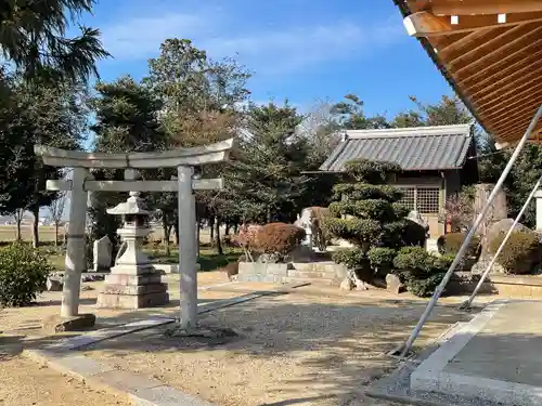 神明社の鳥居