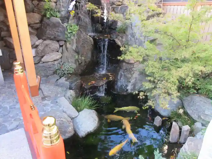 蛇窪神社の庭園