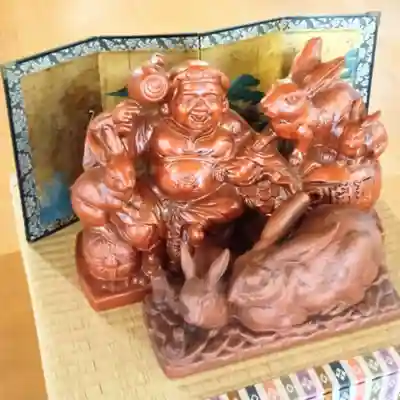 彌彦神社　(伊夜日子神社)の像