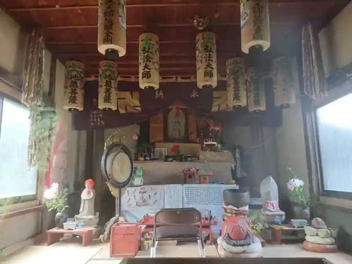 仏堂の本殿・本堂