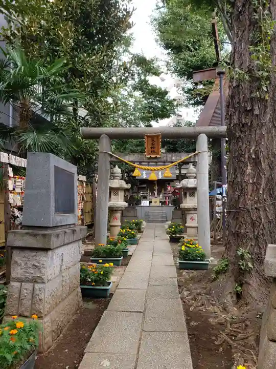 高円寺氷川神社の鳥居
