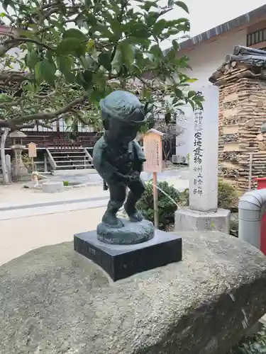 櫛田神社の像