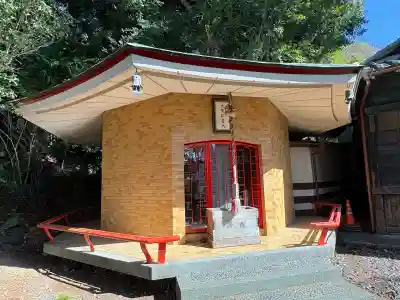 清水寺の{uncategorized: "未分類", other: "その他", undefined: "問題あり", building: "その他建物", grave: "お墓", sacred_gate: "鳥居", guardian: "狛犬", statue: "像", buddha: "仏像", history: "歴史", nature: "自然", garden: "庭園", animal: "動物", pagoda: "塔", temizu: "手水舎", mountain_gate: "山門・神門", sanctuary: "本殿・本堂", subordinate: "末社・摂社", art: "芸術", scenery: "景色", jizo: "地蔵", ema: "絵馬", goshuin: "御朱印", omikuji: "おみくじ", items: "授与品その他", amulet: "お守り", goshuincho: "御朱印帳", eats: "食事", festival: "お祭り", votive_dance: "神楽", shichigosan: "七五三参", wedding: "結婚式", experience: "体験その他", initially: "初詣", around: "周辺", anti_infection: "感染症対策"}