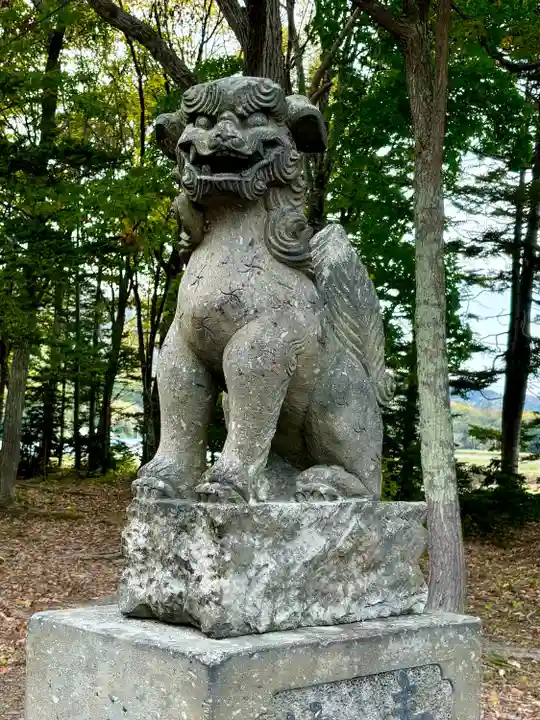 中小屋神社の狛犬
