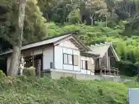 伊勢神社の{uncategorized: "未分類", other: "その他", undefined: "問題あり", building: "その他建物", grave: "お墓", sacred_gate: "鳥居", guardian: "狛犬", statue: "像", buddha: "仏像", history: "歴史", nature: "自然", garden: "庭園", animal: "動物", pagoda: "塔", temizu: "手水舎", mountain_gate: "山門・神門", sanctuary: "本殿・本堂", subordinate: "末社・摂社", art: "芸術", scenery: "景色", jizo: "地蔵", ema: "絵馬", goshuin: "御朱印", omikuji: "おみくじ", items: "授与品その他", amulet: "お守り", goshuincho: "御朱印帳", eats: "食事", festival: "お祭り", votive_dance: "神楽", shichigosan: "七五三参", wedding: "結婚式", experience: "体験その他", initially: "初詣", around: "周辺", anti_infection: "感染症対策"}